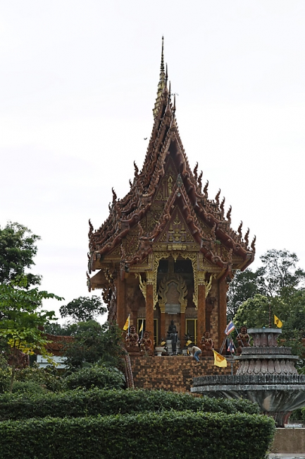 Wat Phu Khao Kaew-015